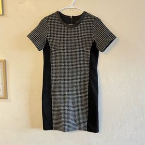 J. Crew Black & Houndstooth Knit Shift Dress Size 0